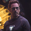 Lunettes de soleil de forme carrée pour l'acteur Robert Downey Jr.